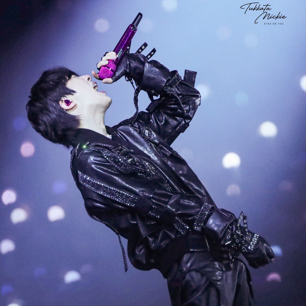 Foto aktivitas terbaru Jin (BTS)