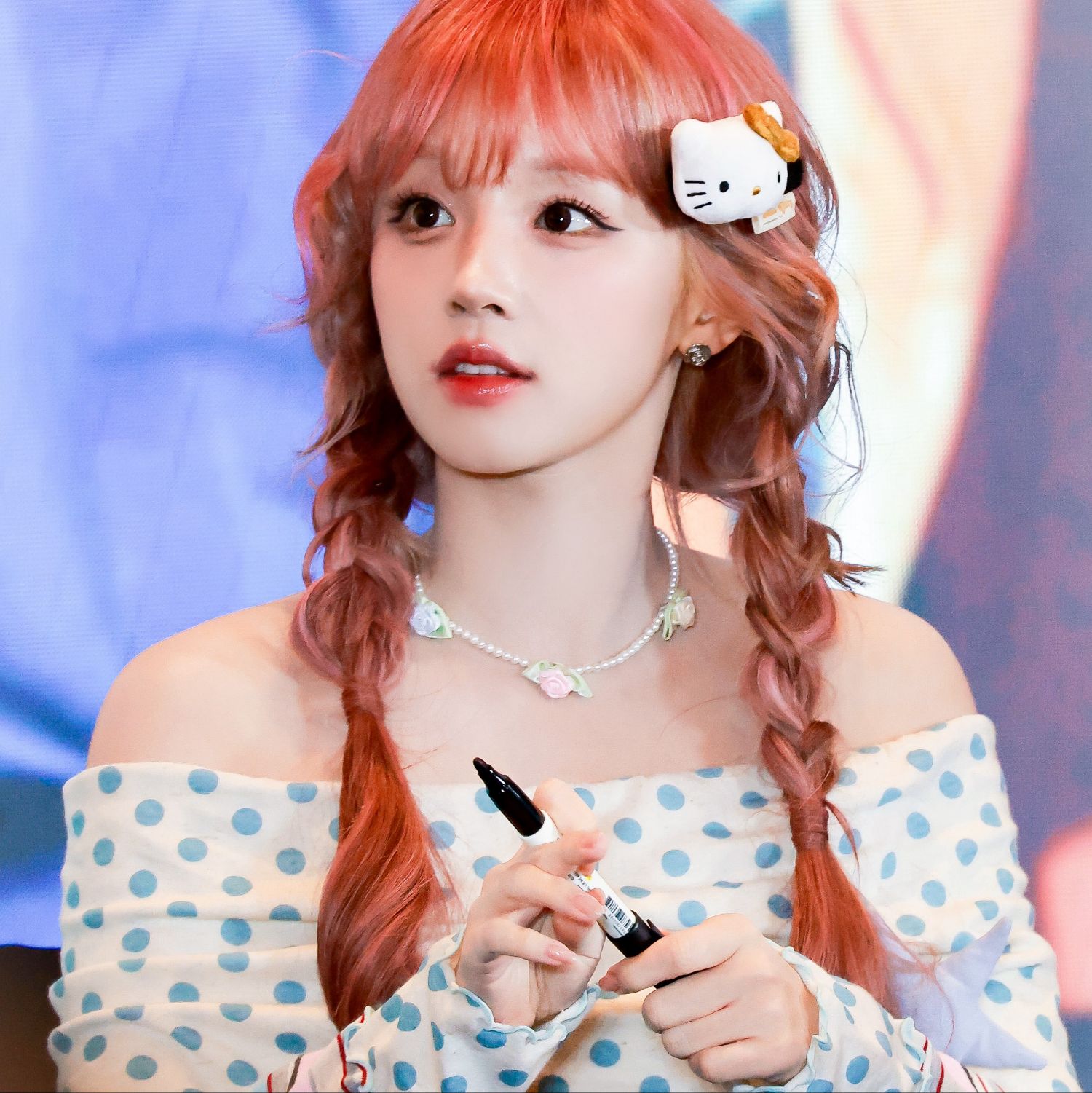 Foto aktivitas terbaru Yuqi (i-dle)
