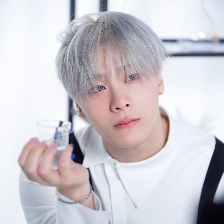 A moment captured by Moonbin (ASTRO)'s fan