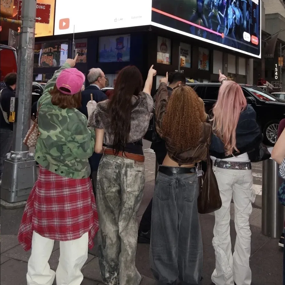 Recent activity shot of GIRLSET