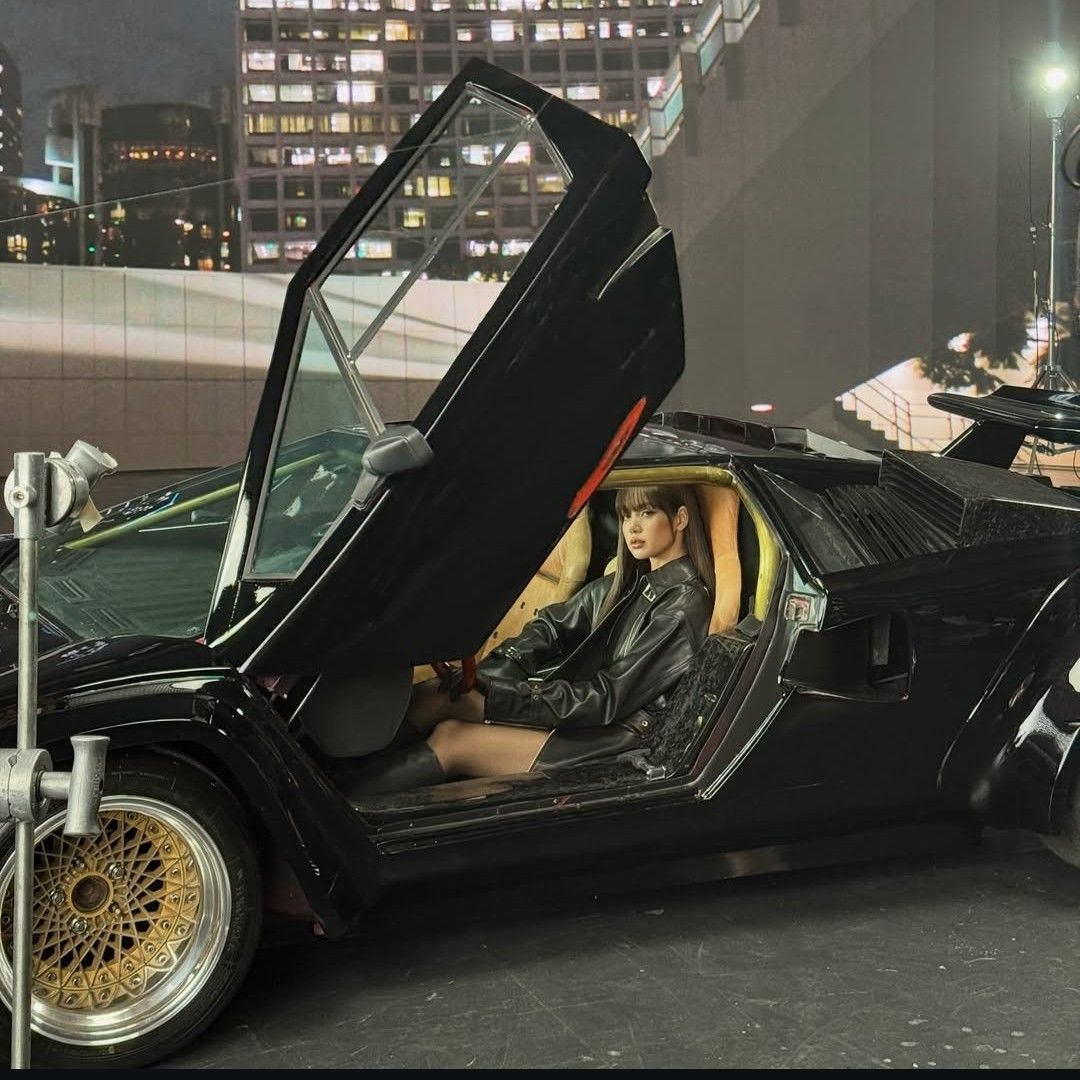 리사 (BLACKPINK) 최근 활동샷