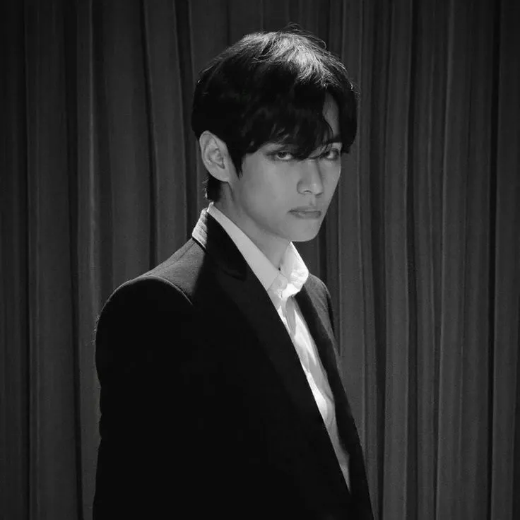 Momen yang diabadikan oleh penggemar V (BTS)