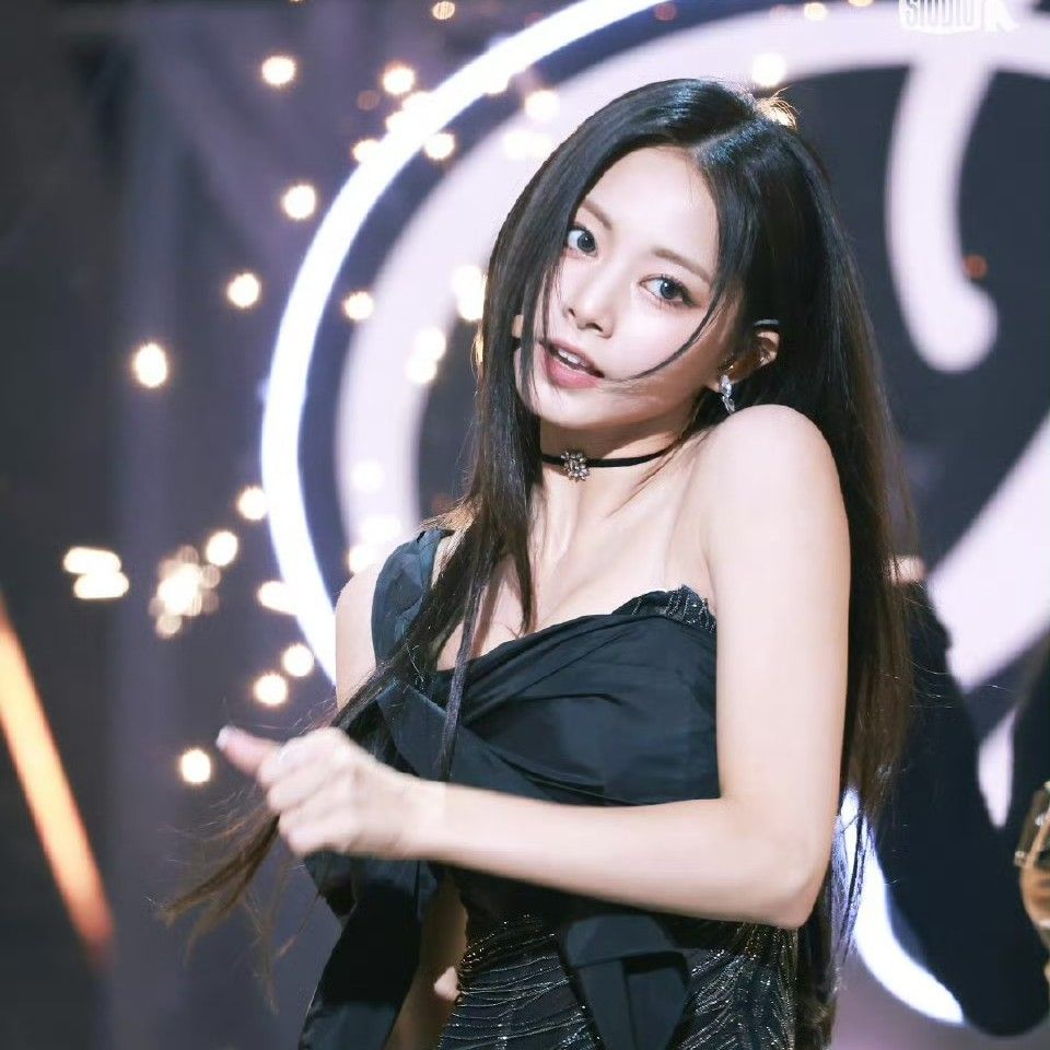 子瑜 (TWICE)的最新活动照片