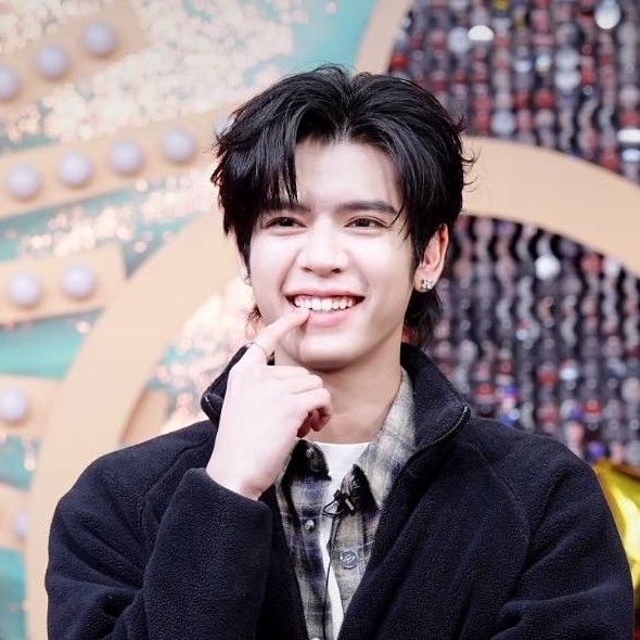 Behind-the-scenes cut of DORN (NexT1DE)