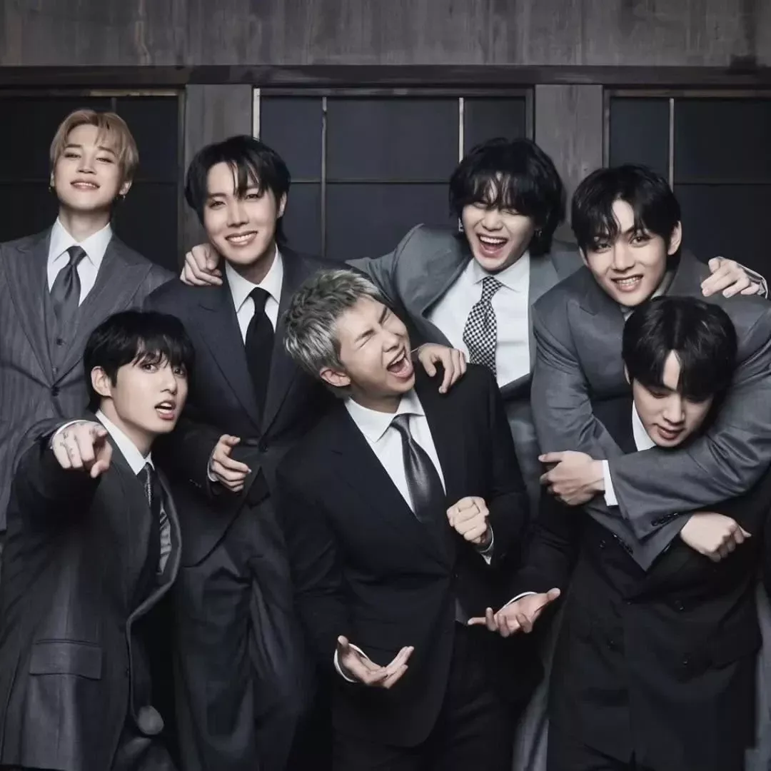 Behind-the-scenes cut of BTS