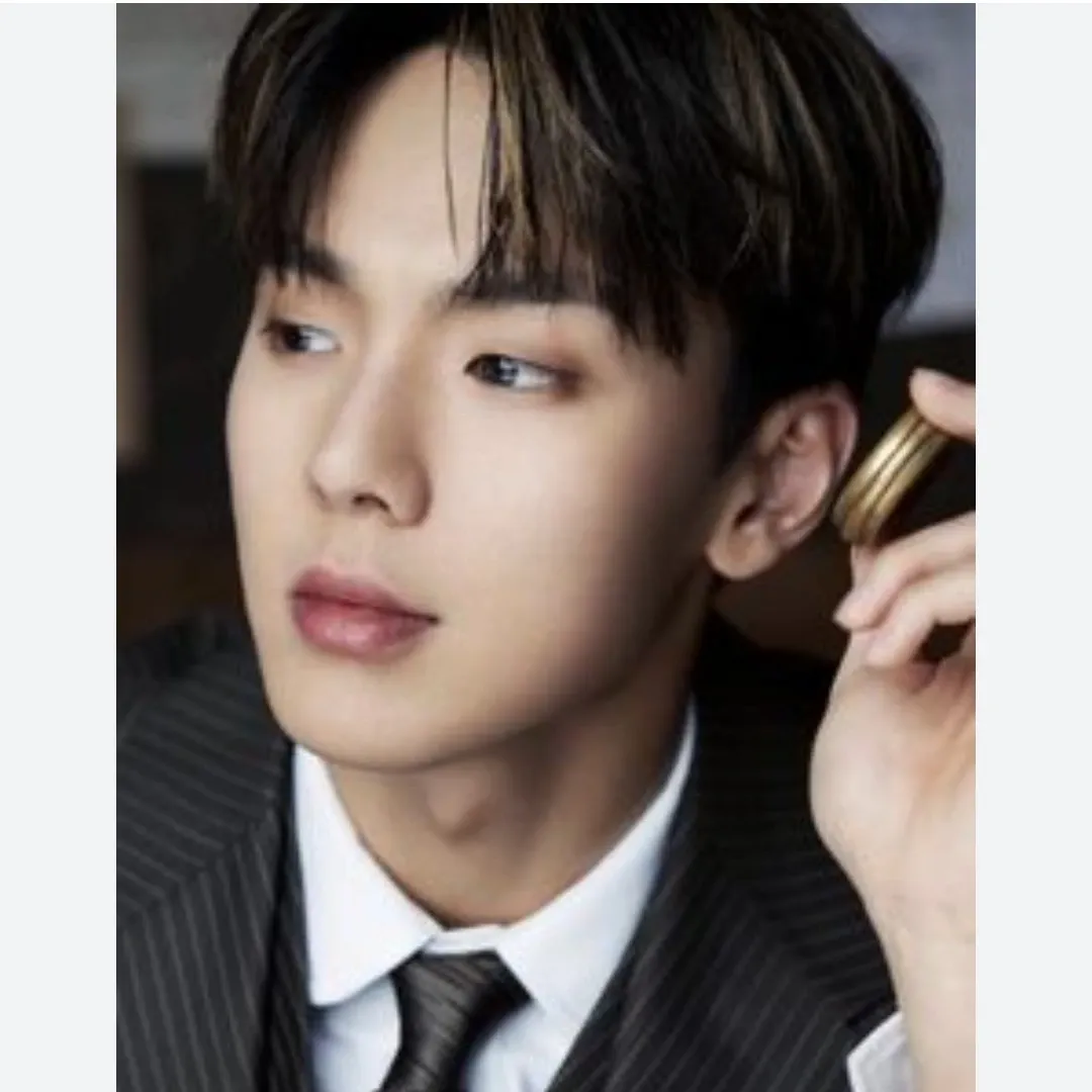 Shownu (MONSTA X)粉丝拍下的瞬间