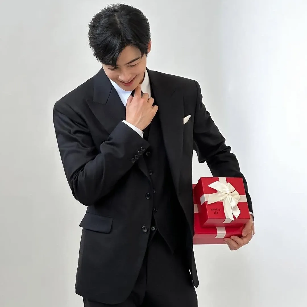 A moment captured by Eunwoo (ASTRO)'s fan