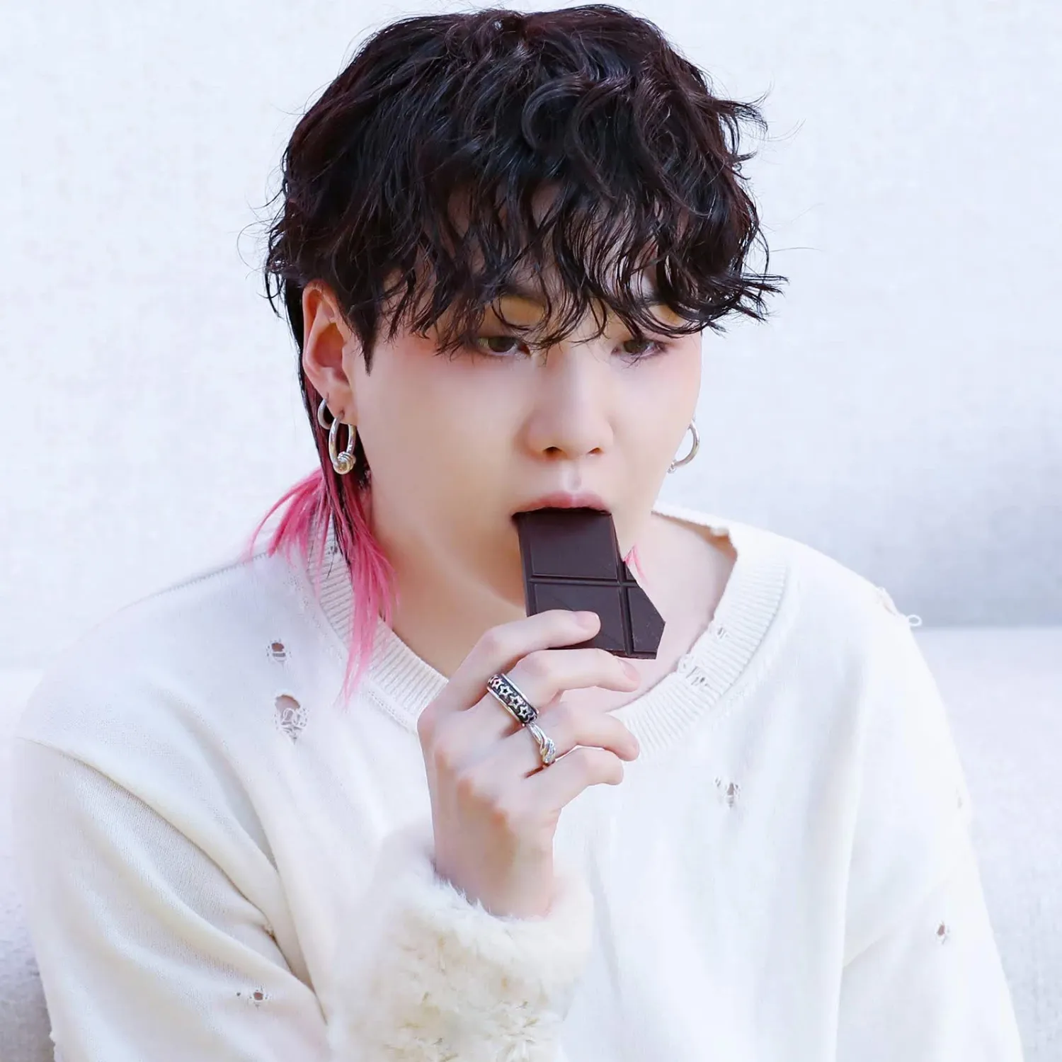 Potret di balik layar SUGA (BTS)