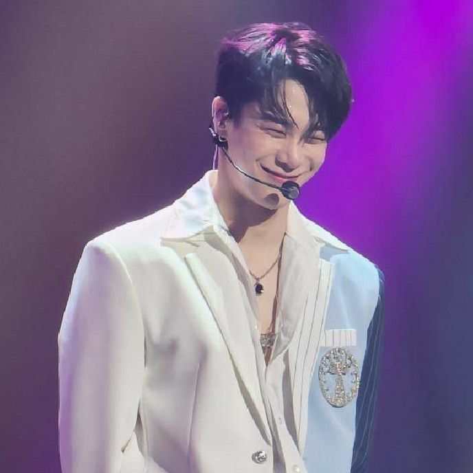 Latest photo of Moonbin (ASTRO)