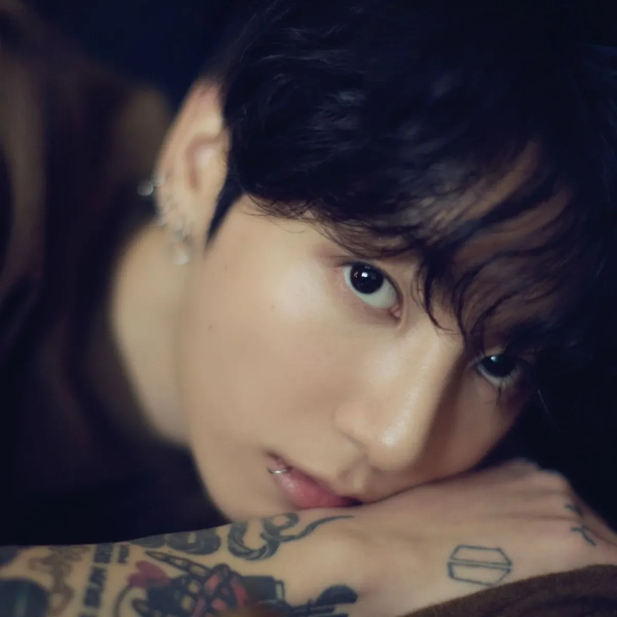 Foto aktivitas terbaru Jungkook (BTS)