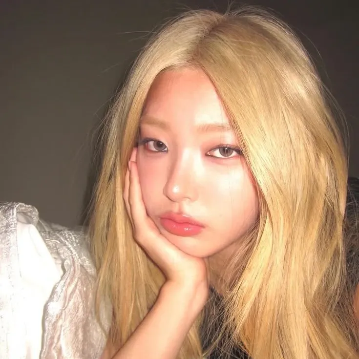 Behind-the-scenes cut of Yoonchae (KATSEYE)