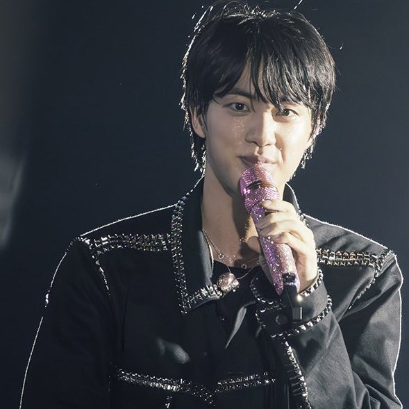 진 (방탄소년단)의 최신 사진