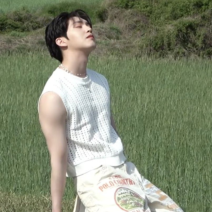 Recent activity shot of Shinwon (PENTAGON)