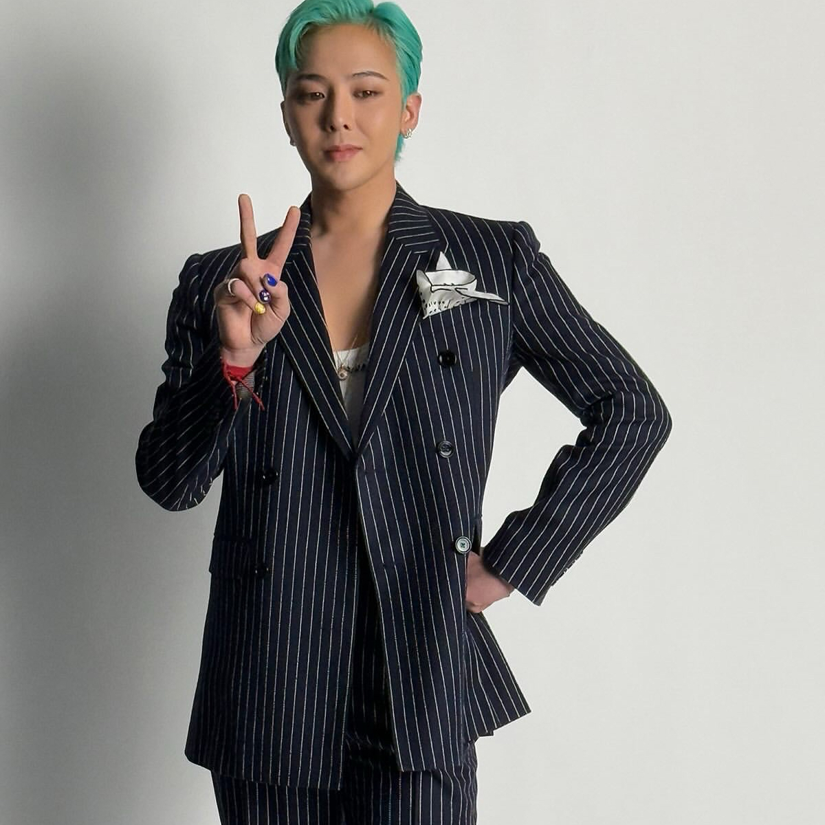 Latest photo of G-DRAGON (BIGBANG)