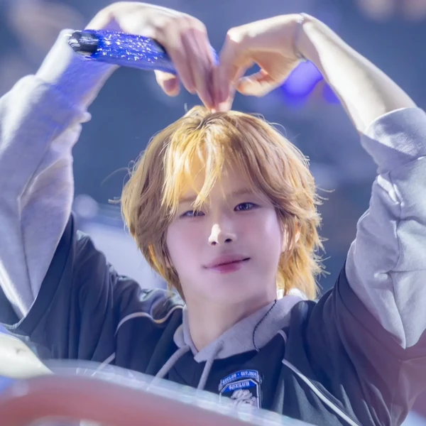 Signature photo of Kyungmin (TWS) capturing their charm