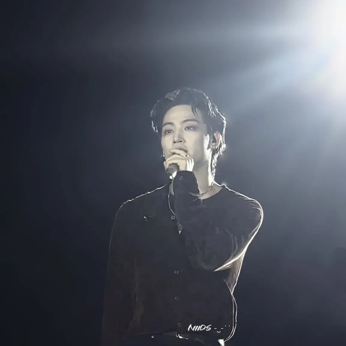 A moment captured by JAY B (GOT7)'s fan