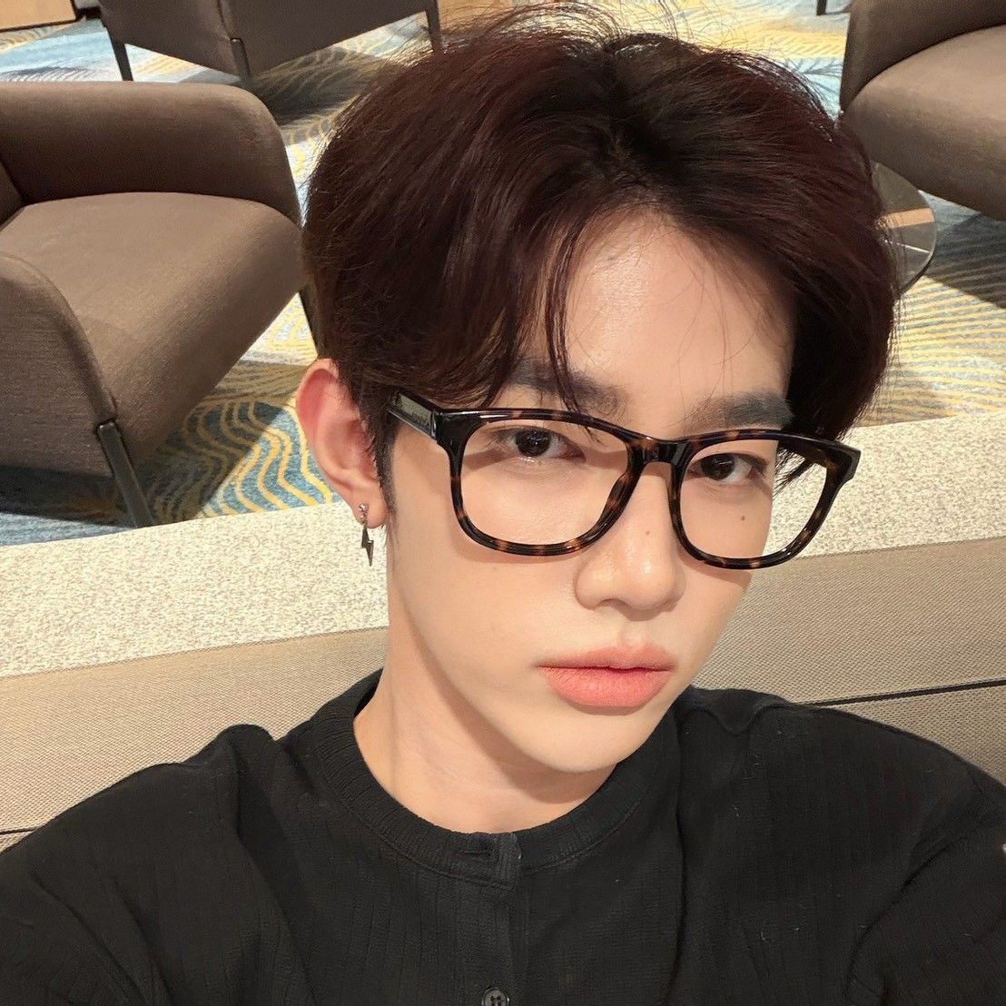 Behind-the-scenes cut of Zhang Hao (ZEROBASEONE)