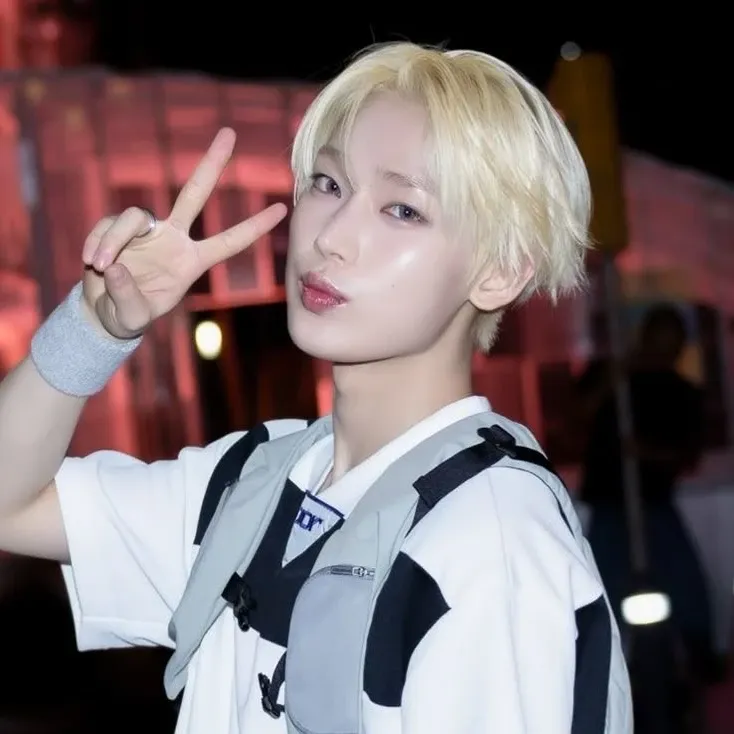 善禹 (ENHYPEN)的最新活動照片