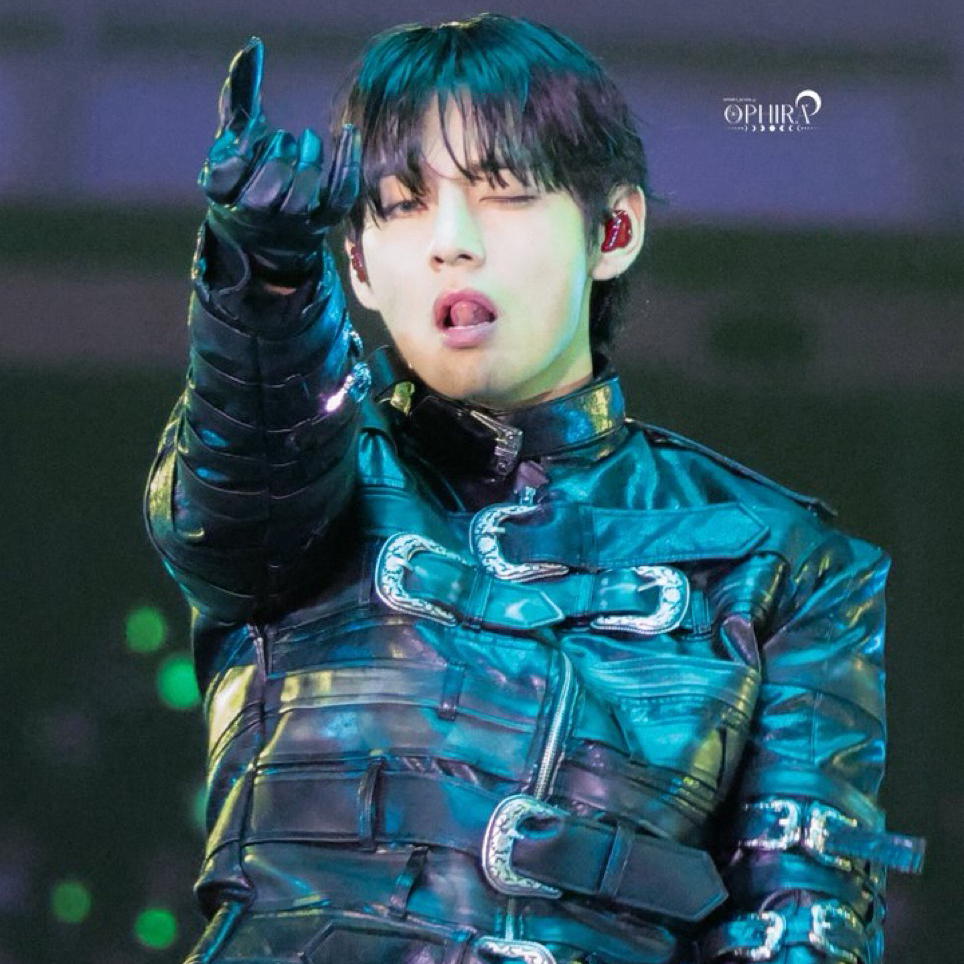 Latest photo of V (BTS)