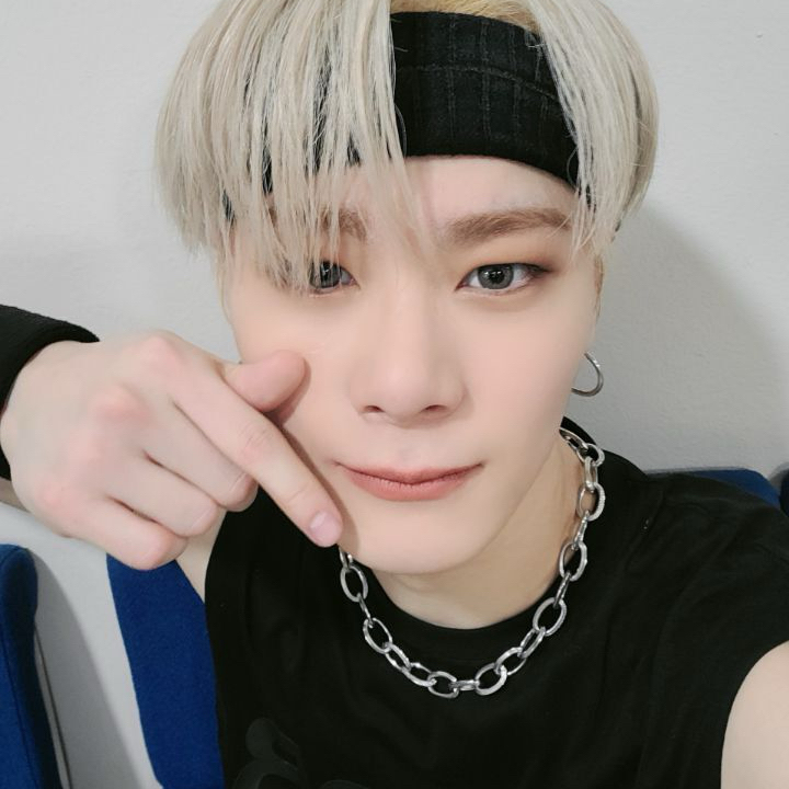 A moment captured by Moonbin (ASTRO)'s fan