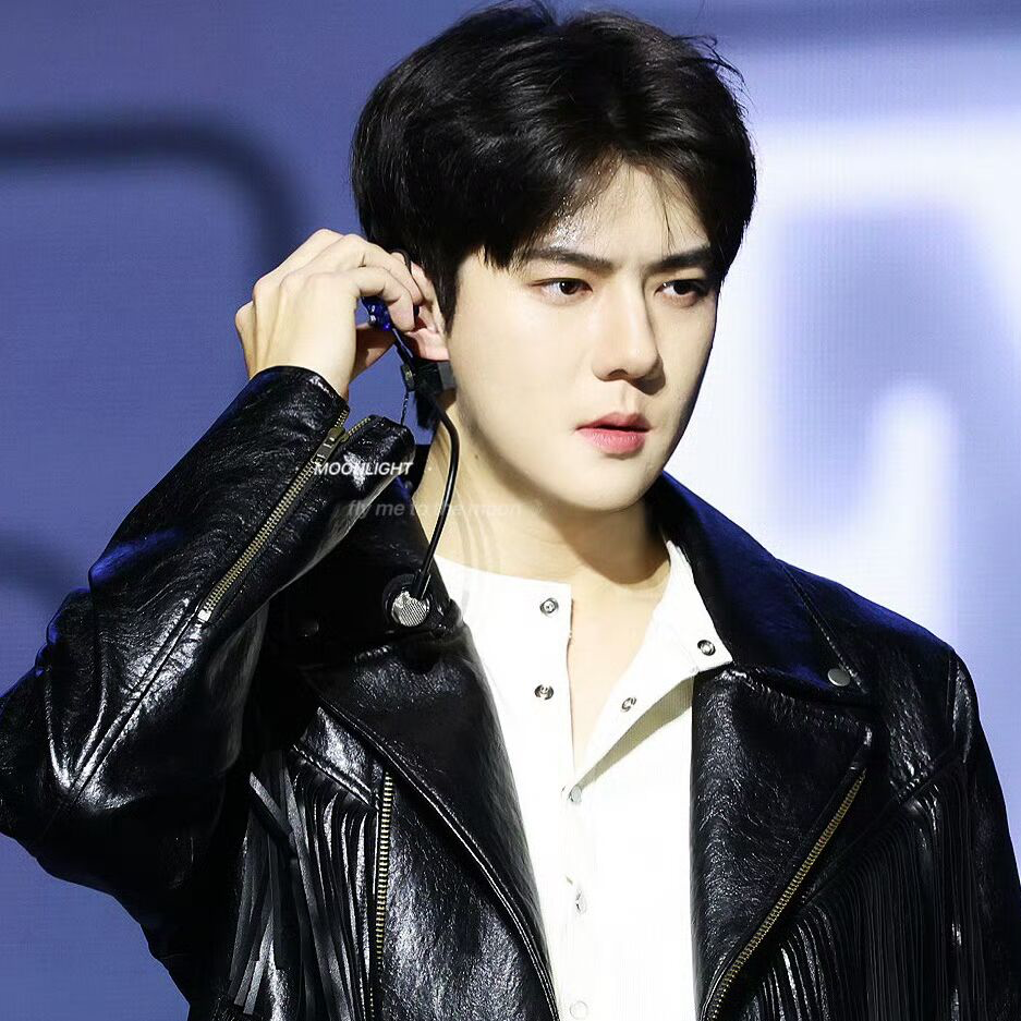 세훈 (EXO)의 비하인드 컷
