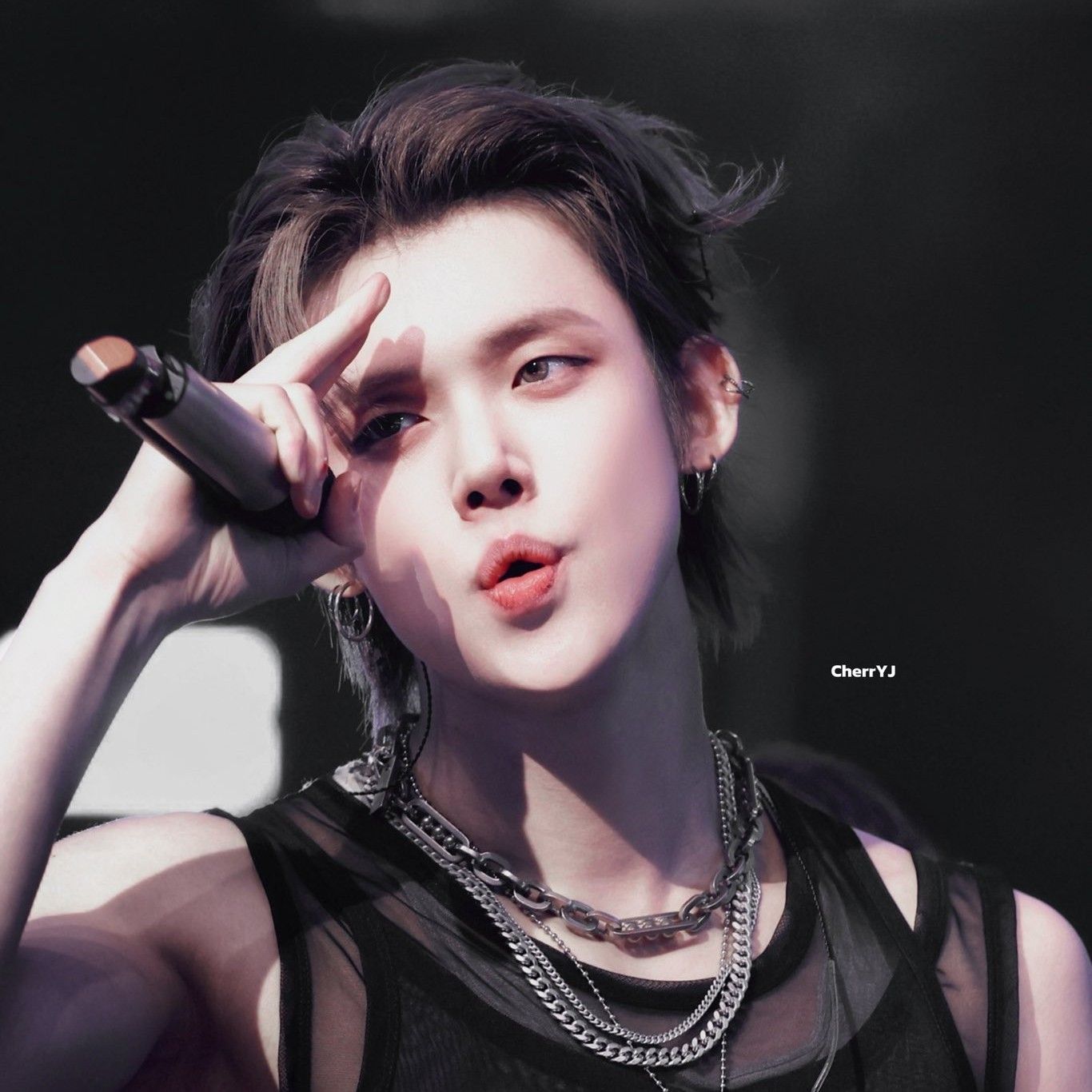 A moment captured by Yeonjun (TOMORROW X TOGETHER)'s fan