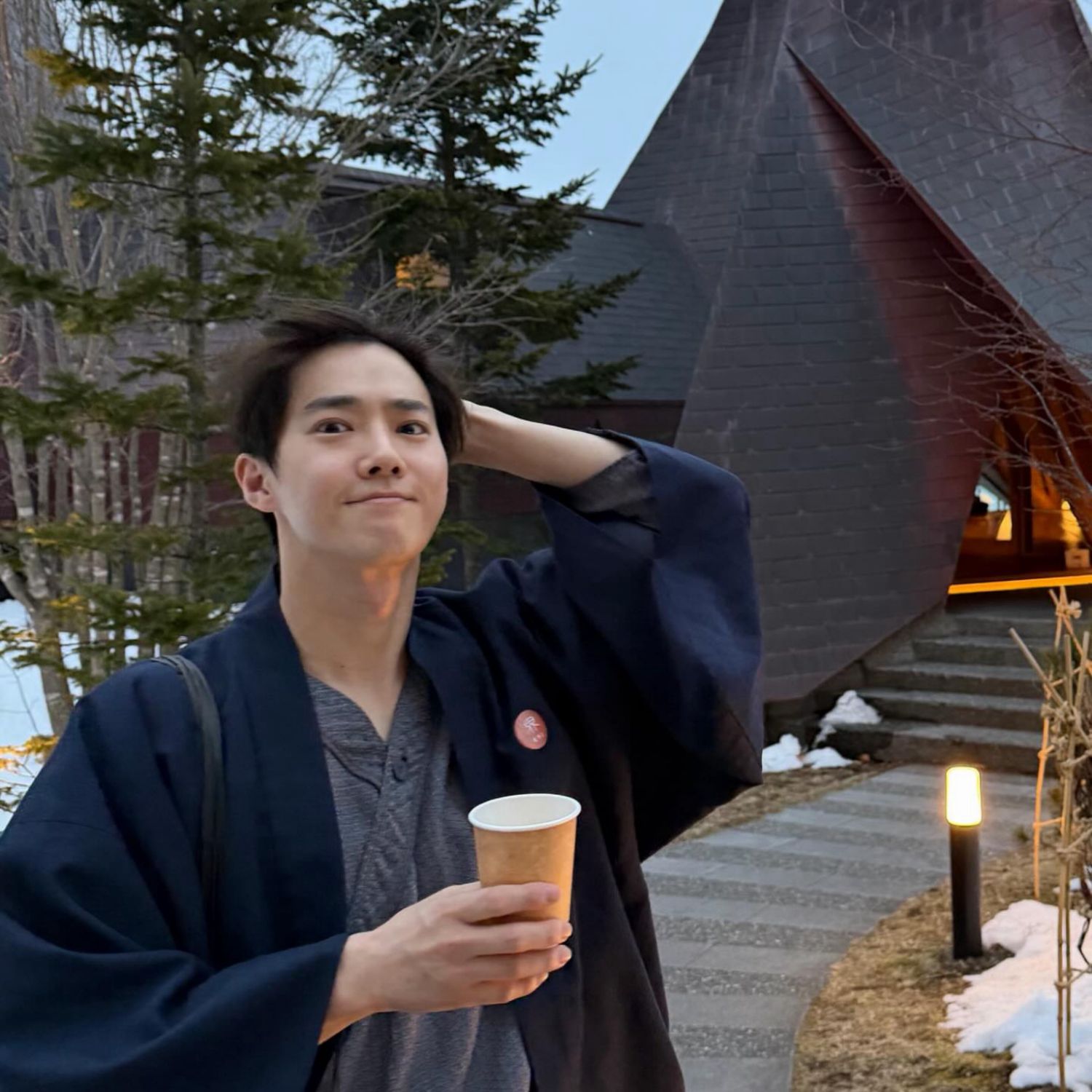 Behind-the-scenes cut of EXO