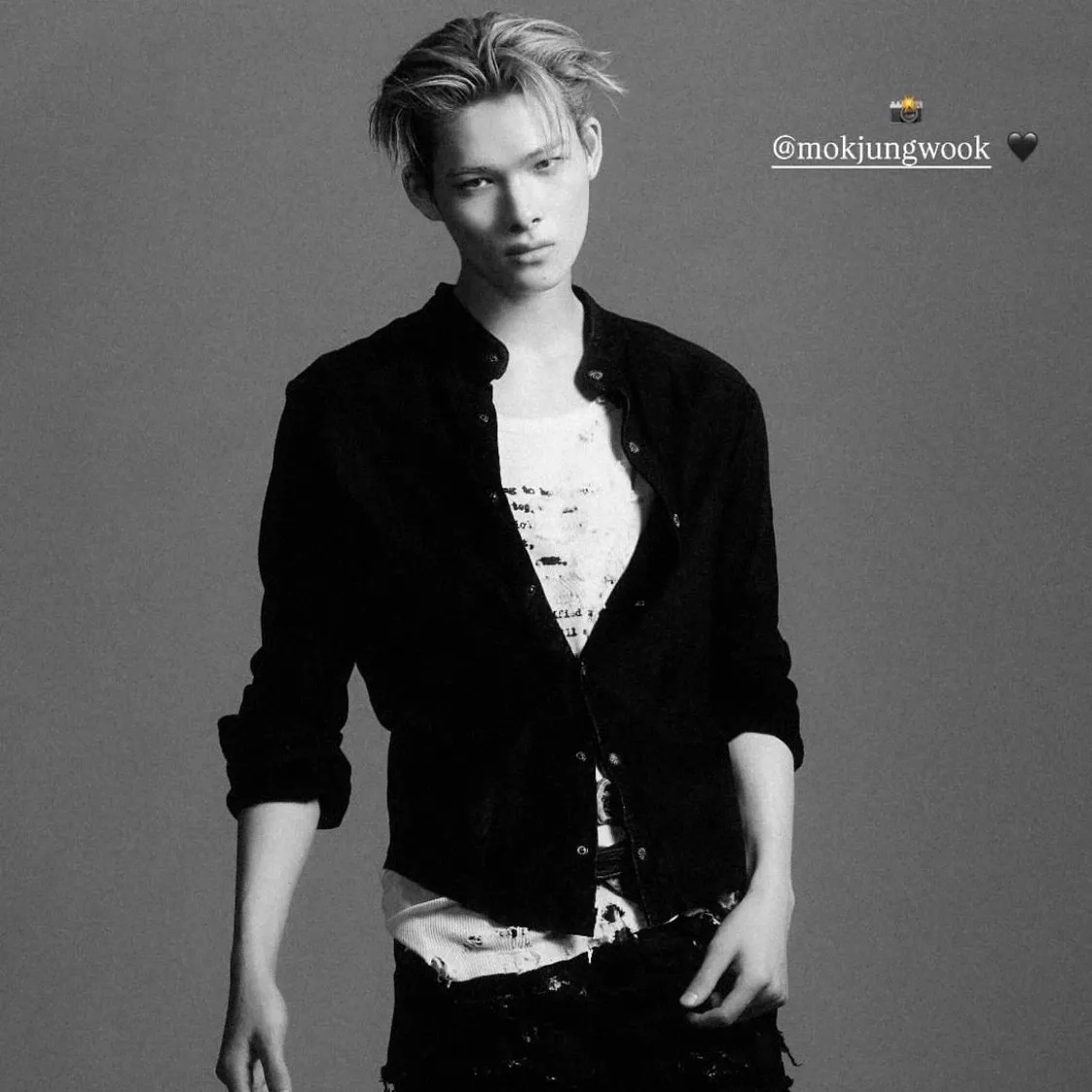 Foto terbaru NI-KI (ENHYPEN)