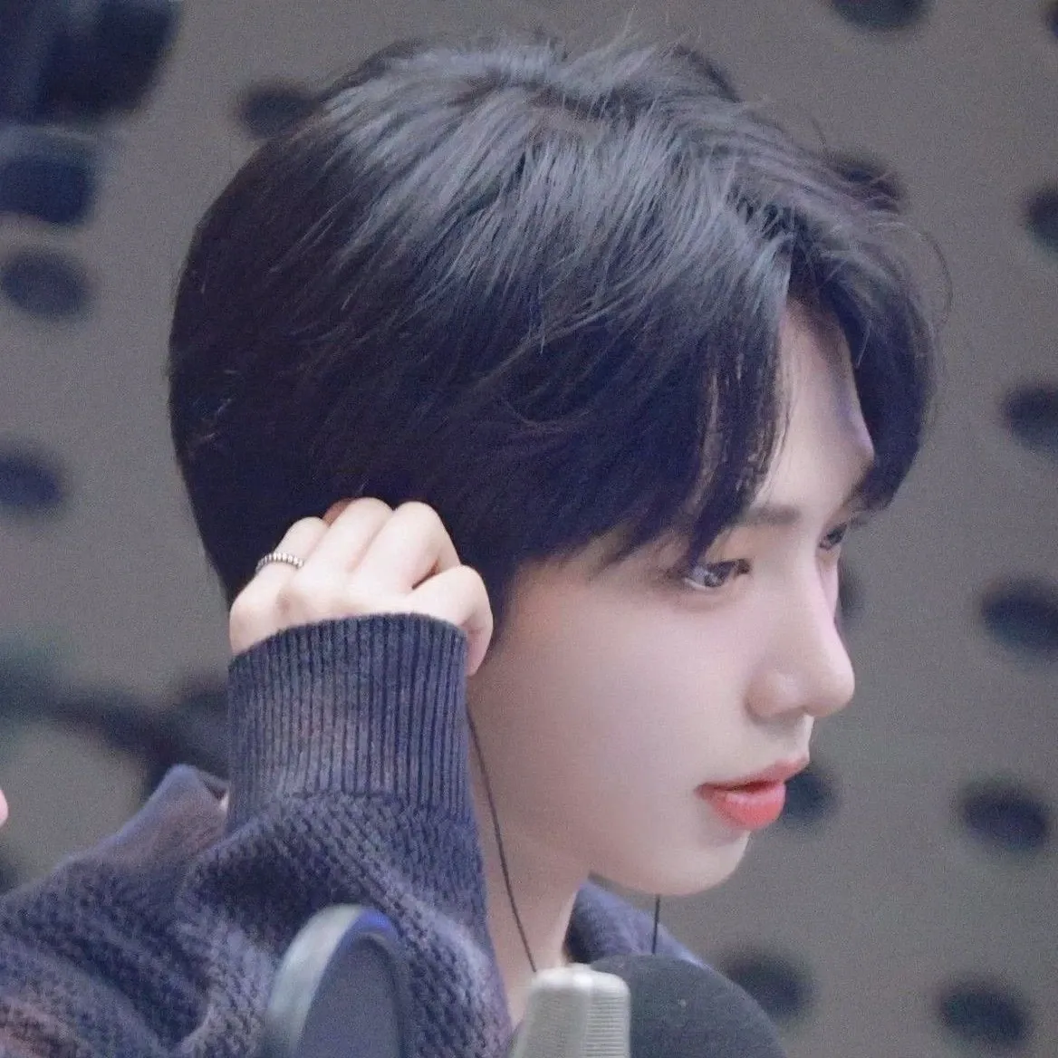 Recent activity shot of Myeong Jaehyun (BOYNEXTDOOR)