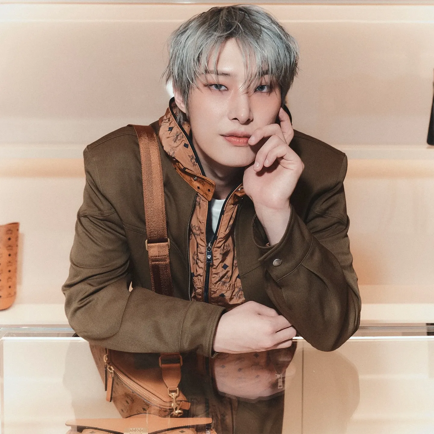 旼琦 (ATEEZ)的最新照片