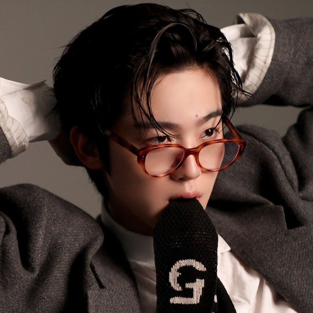 Latest photo of Kim Yohan (WEi)