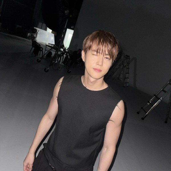 Popular profile image of Suho (EXO) selected by votes