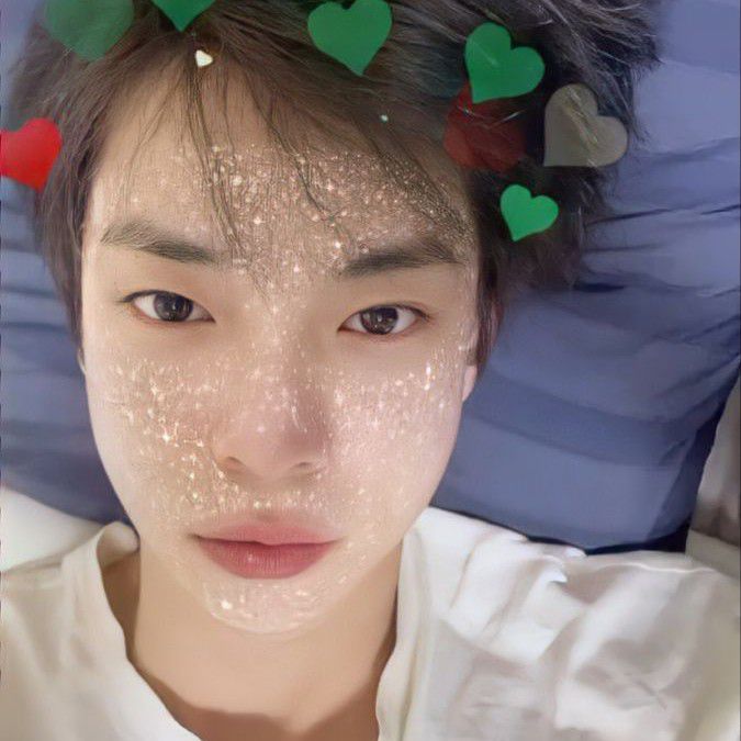 Potret di balik layar Doyoung (NCT 127)