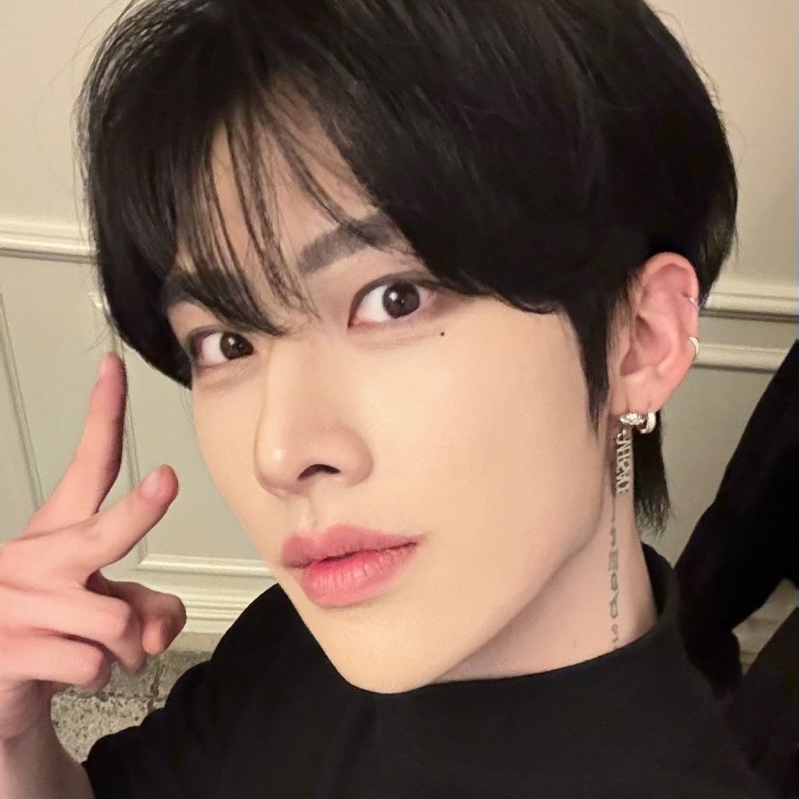 Latest photo of Ricky (ZEROBASEONE)