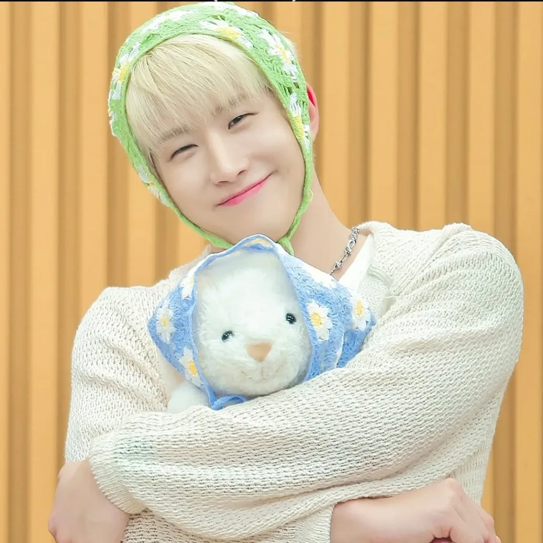 A moment captured by Jinjin (ASTRO)'s fan