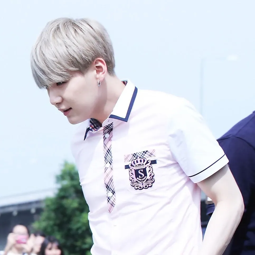 Behind-the-scenes cut of SUGA (BTS)