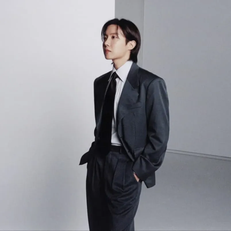 Behind-the-scenes cut of j-hope (BTS)