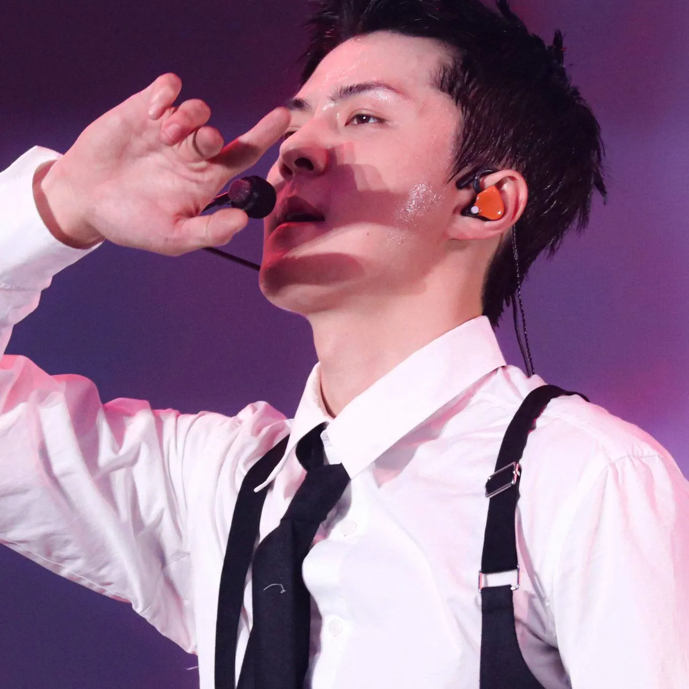 Potret di balik layar EXO