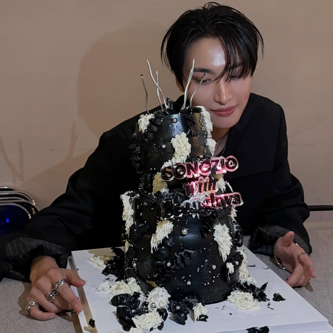 星和 (ATEEZ)的最新活动照片