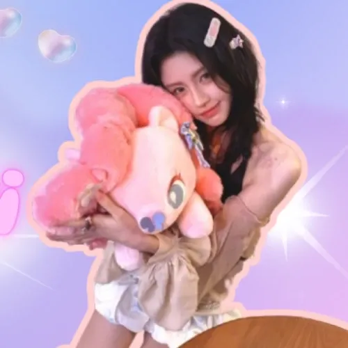 Latest photo of Ju Jingyi