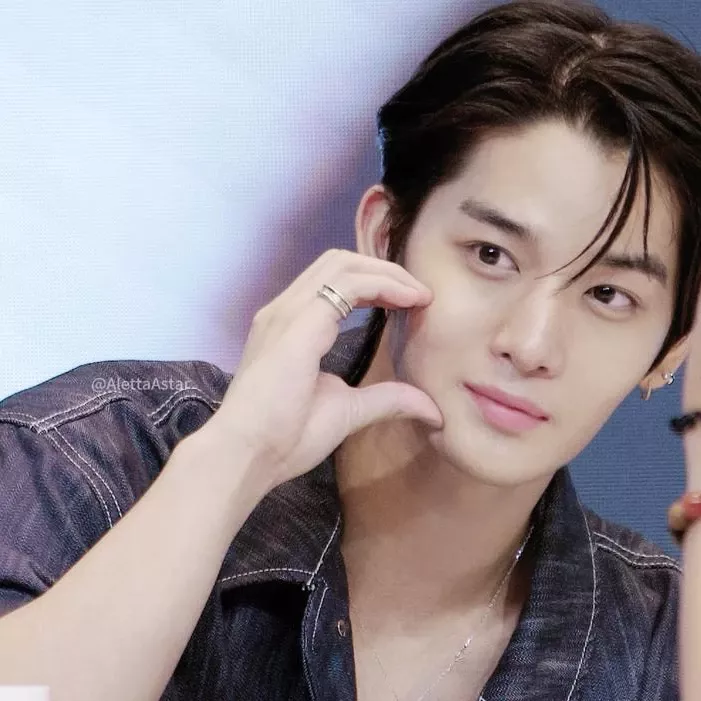 A moment captured by Bae Jinyoung's fan