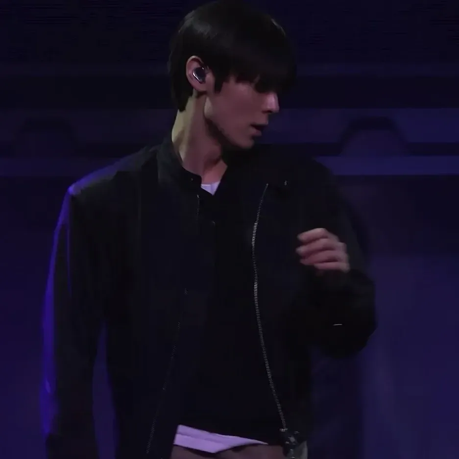 Latest photo of Hwang Minhyun