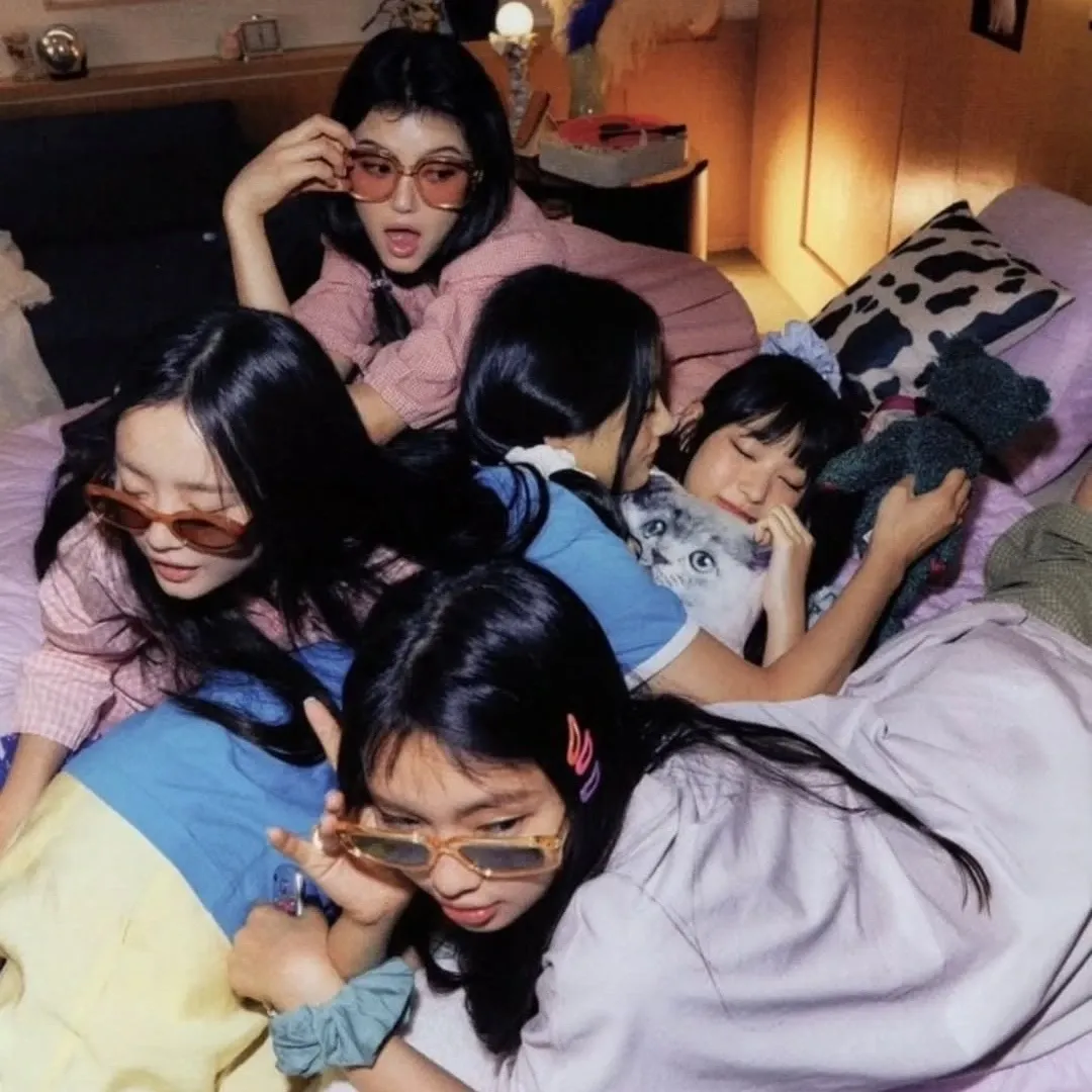 Latest photo of NewJeans