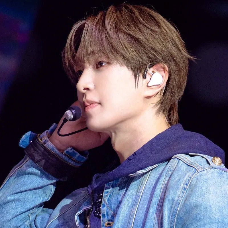 Latest photo of Onew (SHINee)