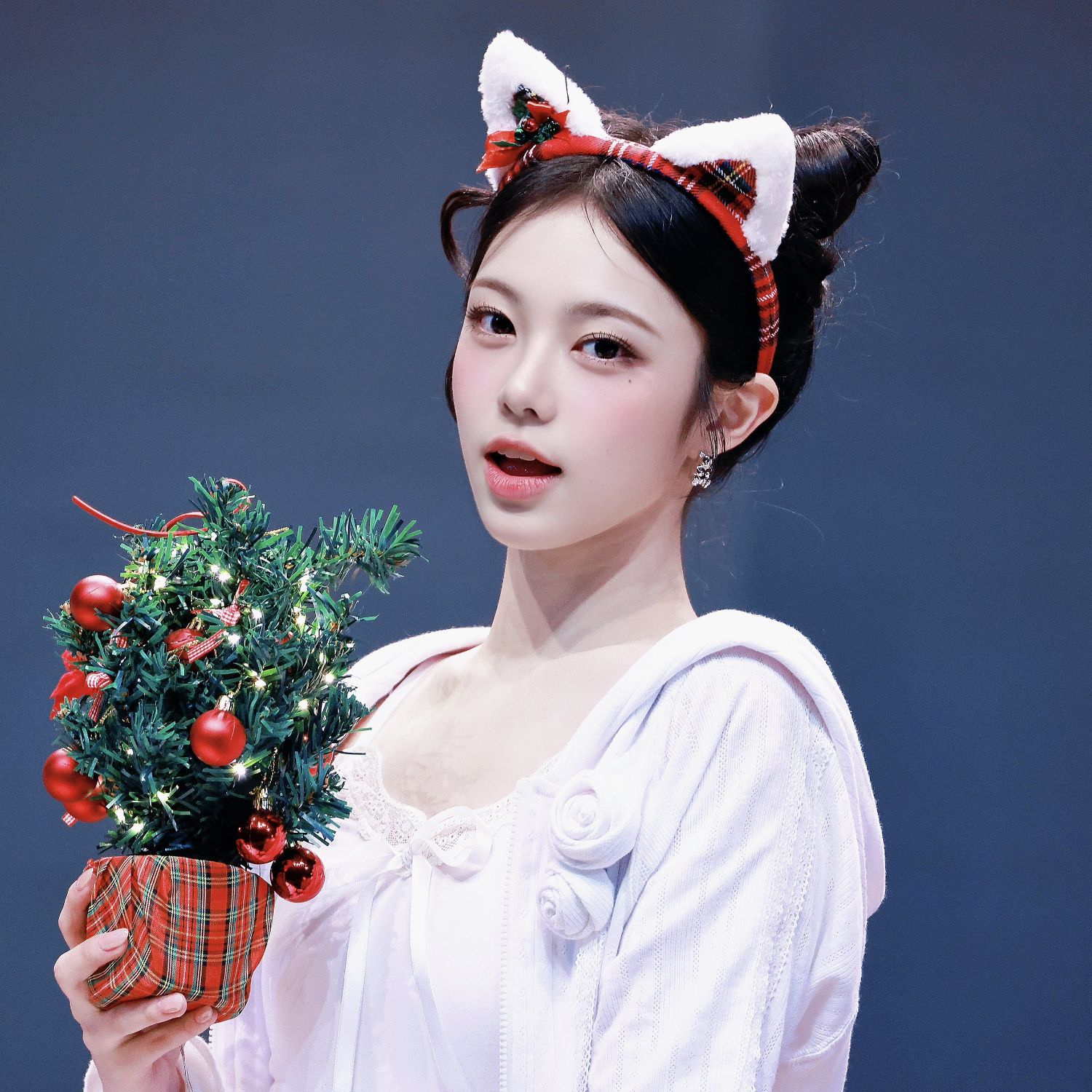 Latest photo of Ian (Hearts2Hearts)