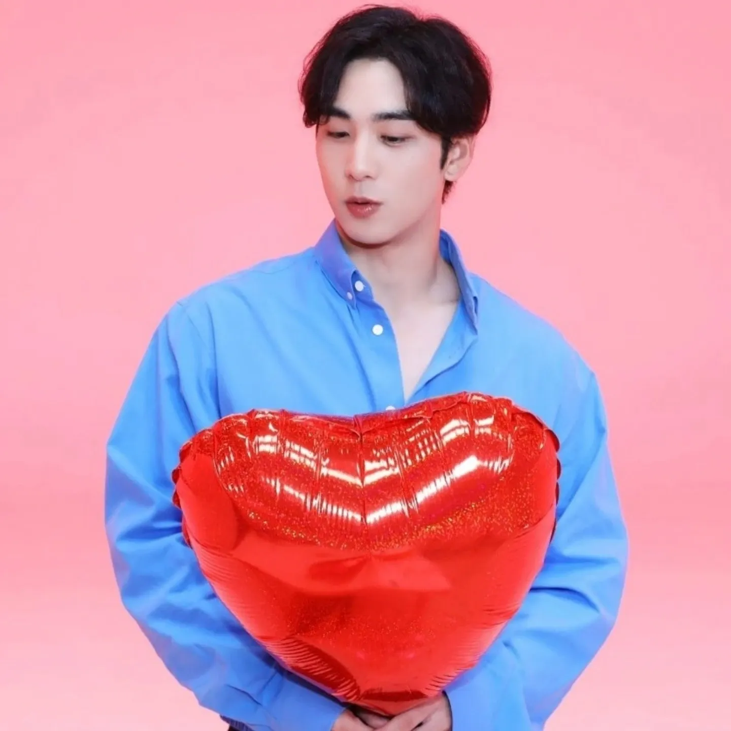 Behind-the-scenes cut of Baekho