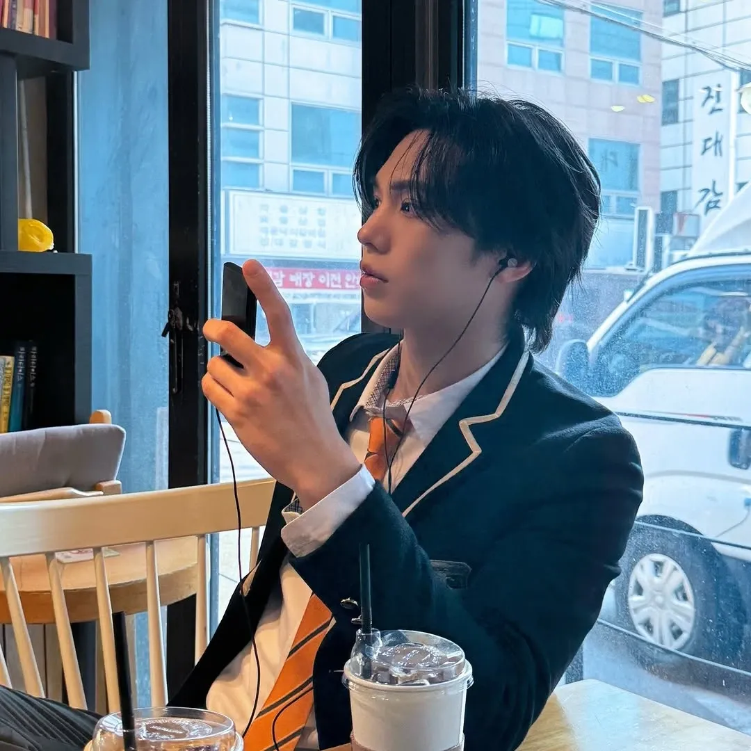 Behind-the-scenes cut of Rocky