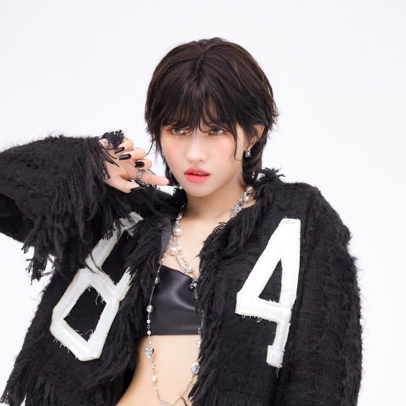 Behind-the-scenes cut of Soyeon (i-dle)