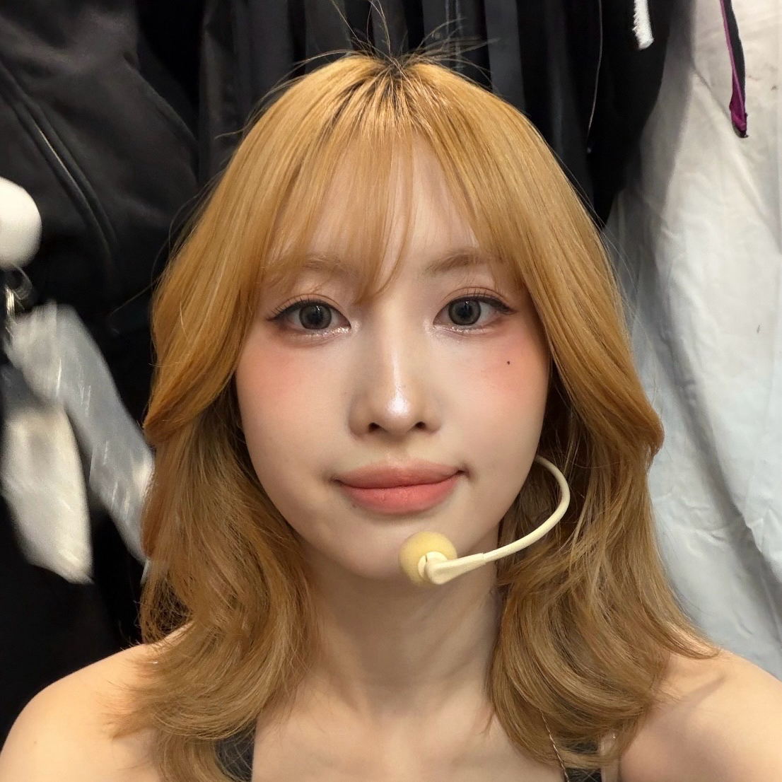 Momo (TWICE)的幕後花絮