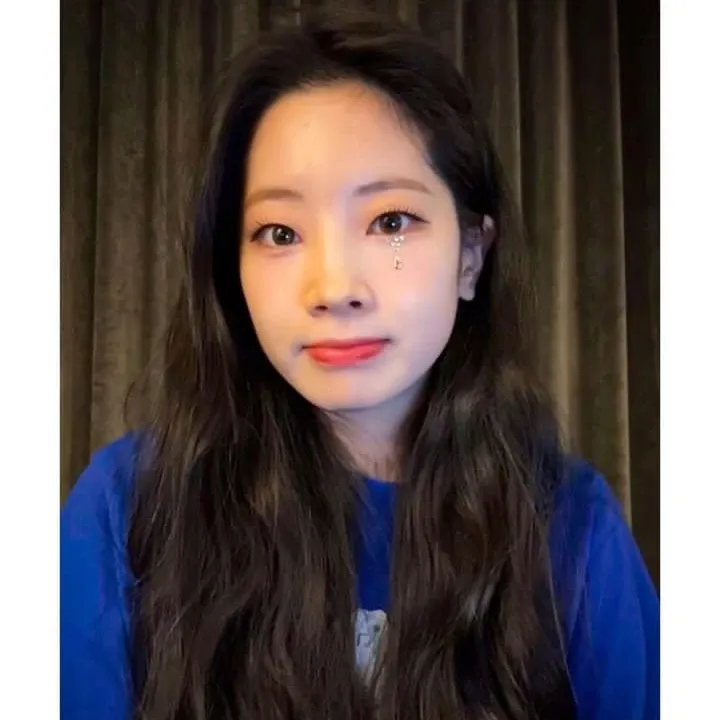 다현 (TWICE)의 비하인드 컷